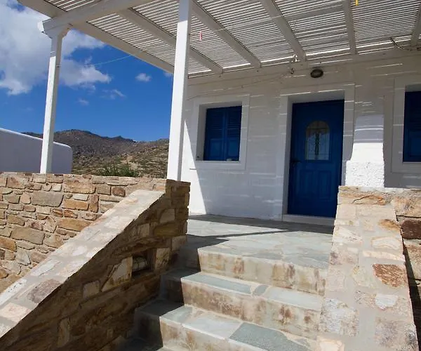 Helena's 3* Manganari