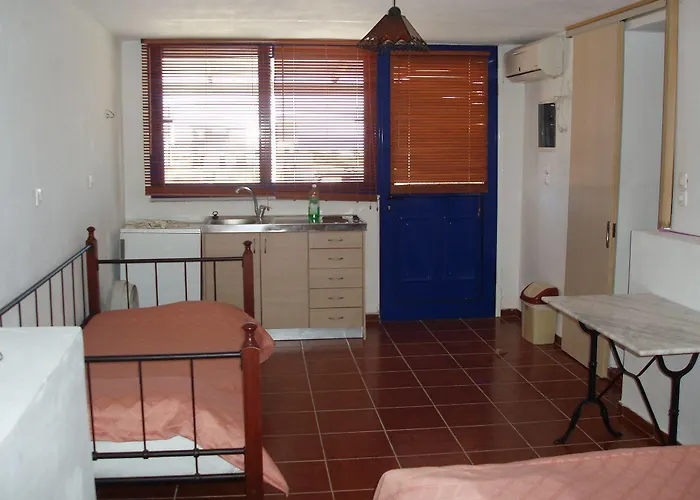 Helena's 3* Manganari