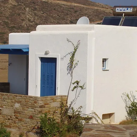 Helena's Aparthotel Manganari