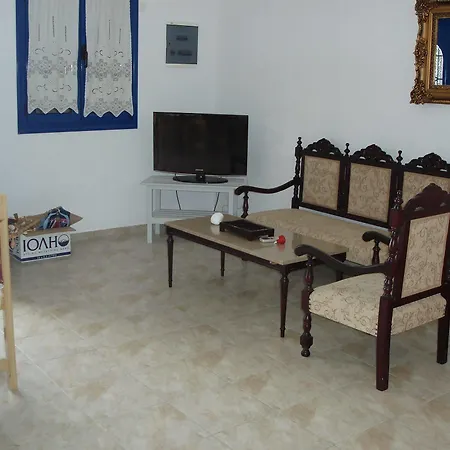 Helena's Hotel apartamentowy Manganari