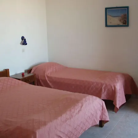 Helena's Aparthotel Manganari
