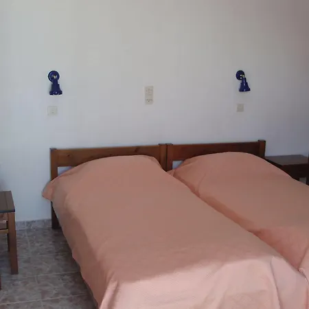 Helena's Aparthotel 3*