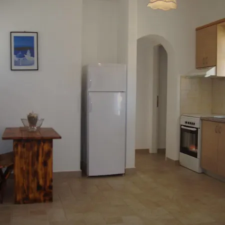 Helena's Aparthotel