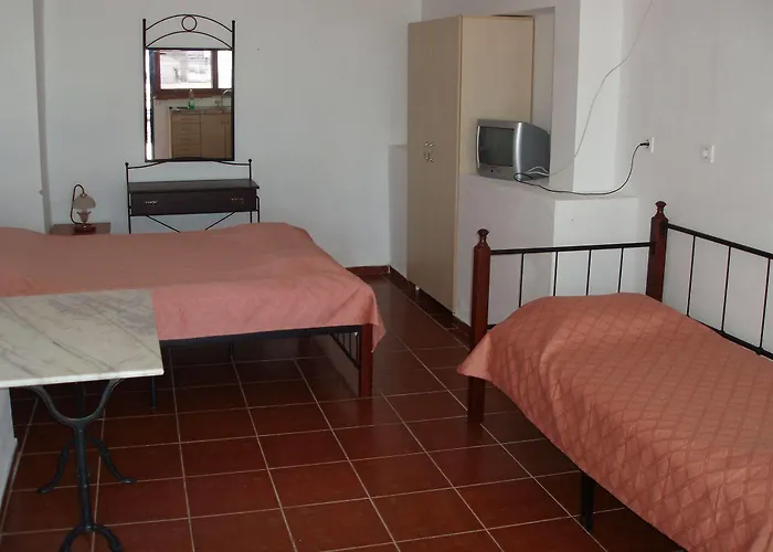 Apartahotel Helena's Manganari