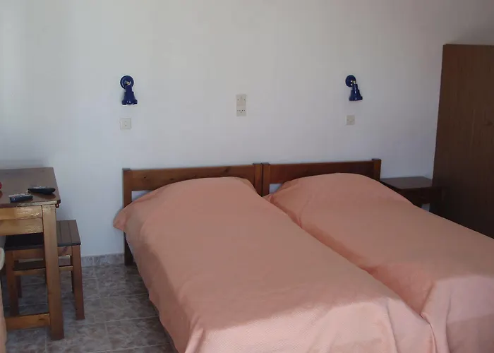 Helena's Aparthotel 3*