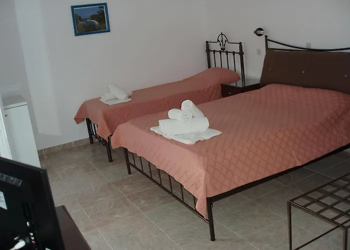 Aparthotel Helena's 3*