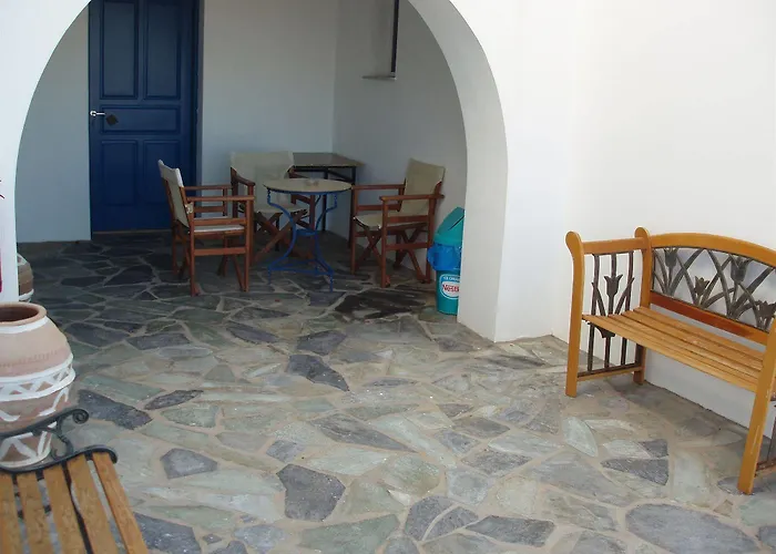 Helena's Apartahotel